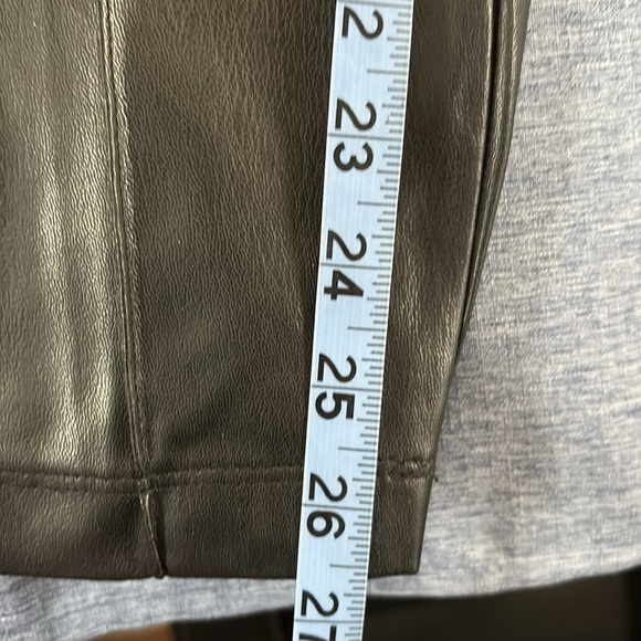 NWT New Directions Size Petite Large Faux Leather Pants - Picture 6 of 6
